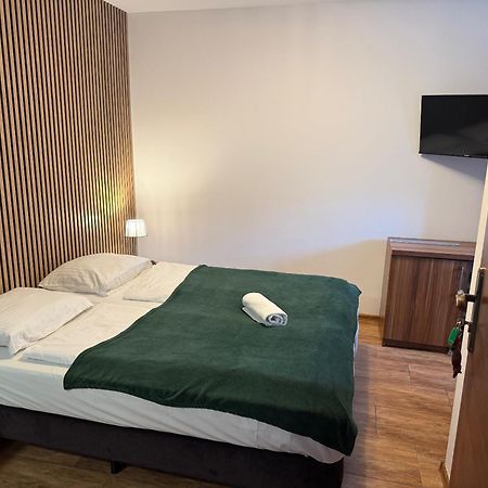 Pod Wydma Hotel Unieście Екстериор снимка