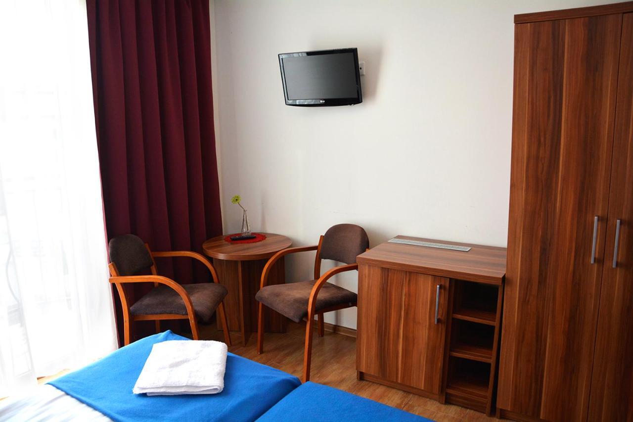 Pod Wydma Hotel Unieście Екстериор снимка
